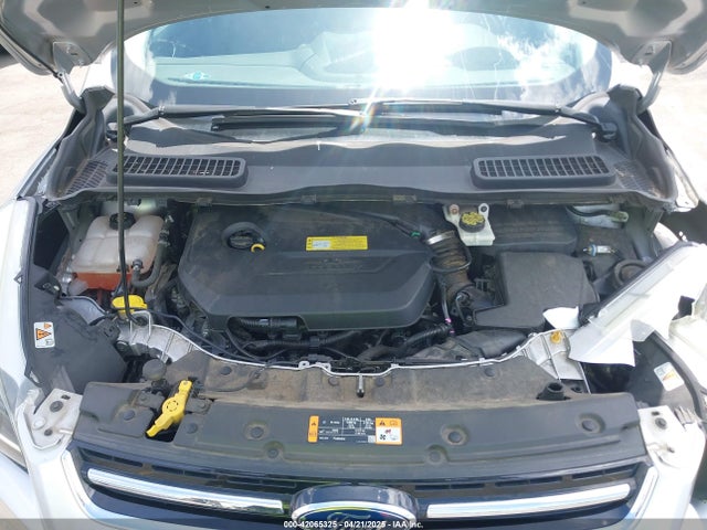 1FMCU0JX7EUA28824 Ford Escape Titanium