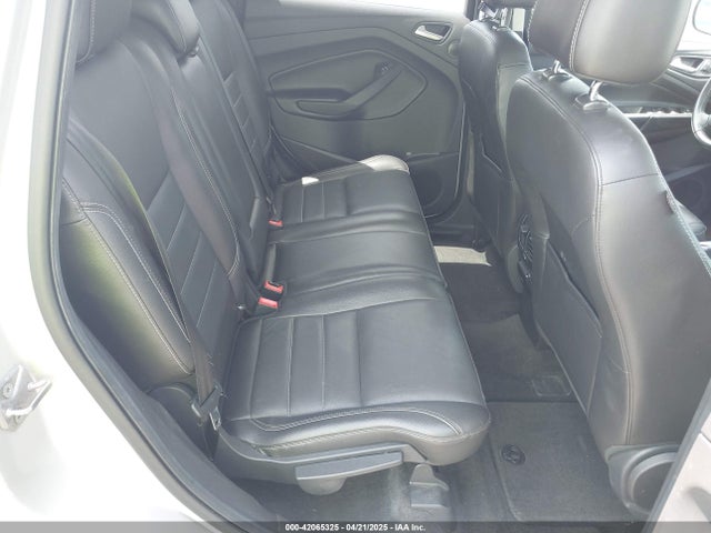 1FMCU0JX7EUA28824 Ford Escape Titanium
