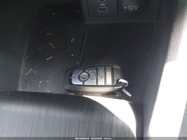 1FMCU9MN2PUB28279 Ford Escape St-line