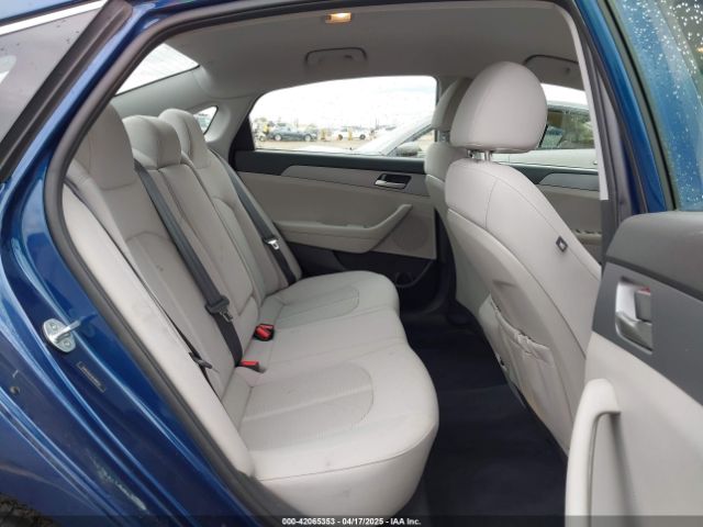 5NPE24AF3KH810724 Hyundai SONATA SE
