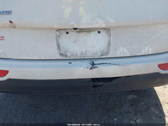 KNDPMCAC8K7534967 KIA Sportage Lx