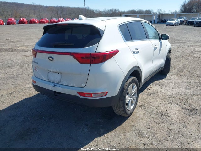 KNDPMCAC8K7534967 KIA Sportage Lx