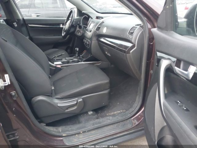 5XYKT3A69FG558923 KIA SORENTO LX