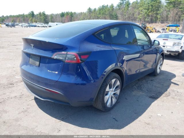 2024 TESLA MODEL Y 7SAYGDEE7RA240977 Photo 3
