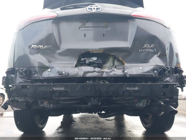 42065431 :رقم المزاد ، JTMRJREV2HD136275 vin ، 2017 Toyota Rav4 Hybrid Xle مزاد بيع