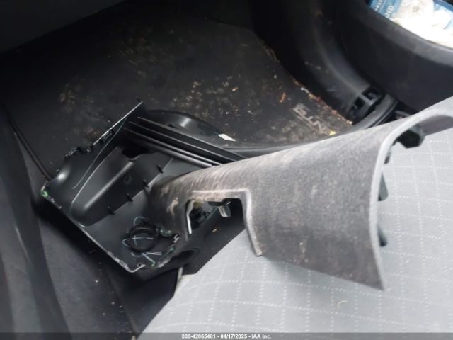 5XYPG4A36KG558975 KIA Sorento 2.4l Lx