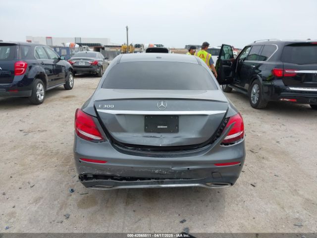 WDDZF4JB7JA357139 Mercedes-Benz E 300