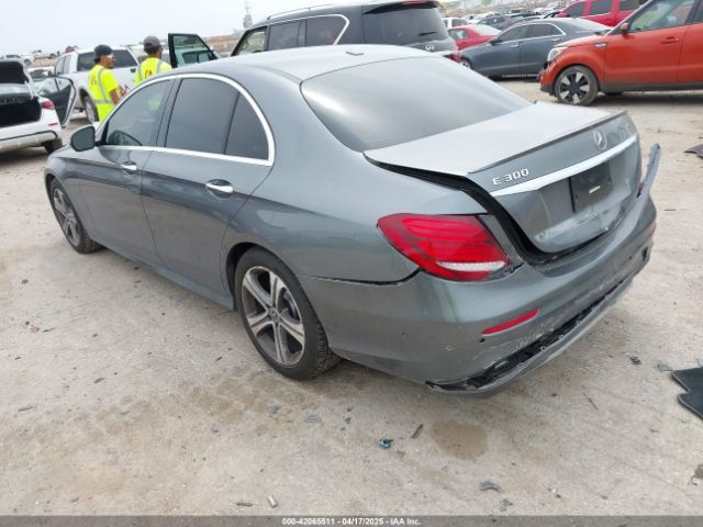 WDDZF4JB7JA357139 Mercedes-Benz E 300