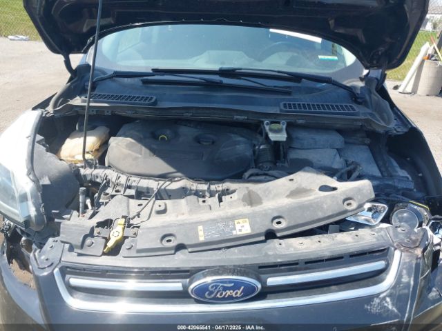 1FMCU9J9XFUB21425 Ford Escape Titanium
