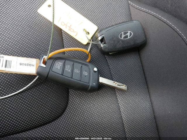 KMHLL4DG3RU799454 Hyundai ELANTRA SE