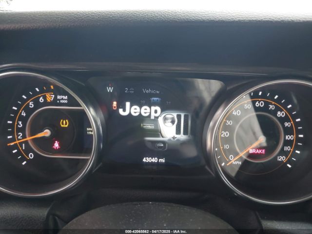 1C6HJTAG1ML572638 Jeep Gladiator California Edition 4x4