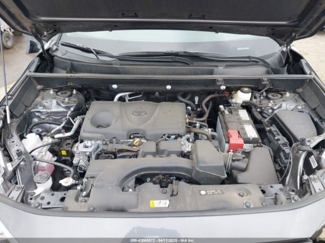 2T3H1RFV2RC302021 Toyota RAV4 LE