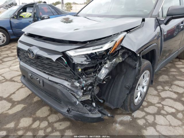 2T3H1RFV2RC302021 Toyota RAV4 LE