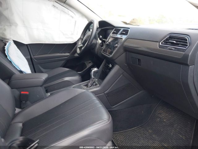 3VV3B7AX9NM089164 Volkswagen Tiguan 2.0t Se