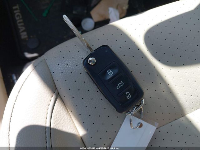 WVGBV7AXXGW507473 Volkswagen TIGUAN SE