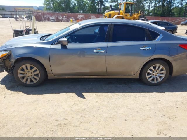 1N4AL3AP5HN349264 Nissan Altima 2.5 S