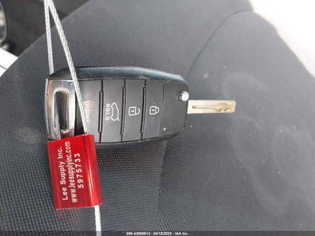 KNDJN2A24F7149321 KIA Soul