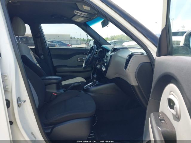 KNDJN2A24F7149321 KIA Soul