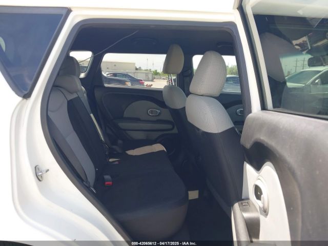 KNDJN2A24F7149321 KIA Soul