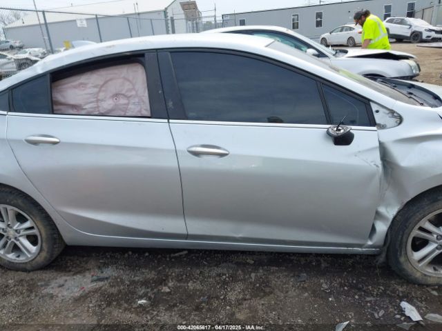 1G1BE5SMXH7212312 Chevrolet Cruze Lt Auto