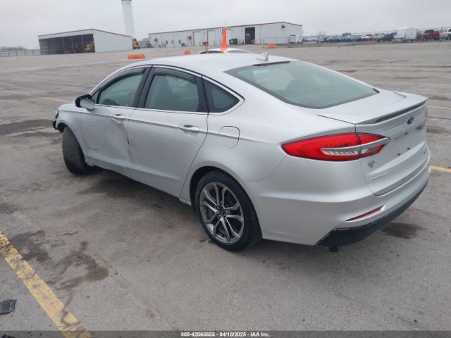 3FA6P0RU0KR223787 Ford Fusion Hybrid Titanium