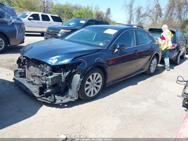 4T1B11HK3JU589312 Toyota CAMRY LE