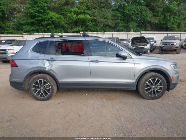 3VV2B7AX3MM139910 Volkswagen Tiguan 2.0t Se/2.0t Se R-line Black/2.0t Sel
