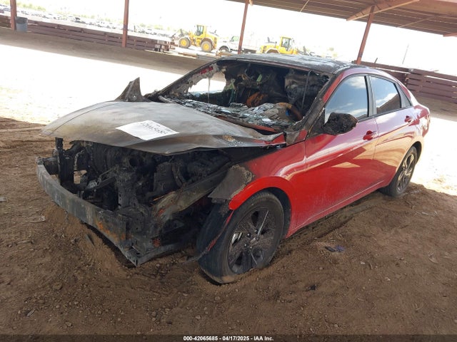 5NPLS4AGXMH041772 Hyundai ELANTRA SEL