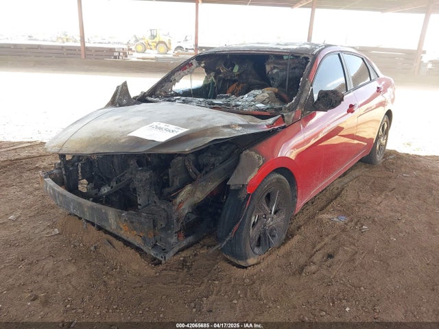 5NPLS4AGXMH041772 Hyundai ELANTRA SEL