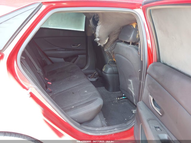 5NPLS4AGXMH041772 Hyundai ELANTRA SEL