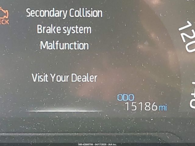 2T3H1RFV3RC275685 Toyota RAV4 LE