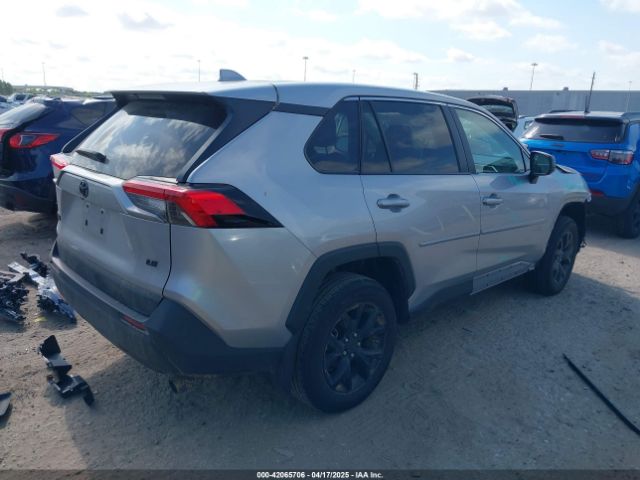2T3H1RFV3RC275685 Toyota RAV4 LE