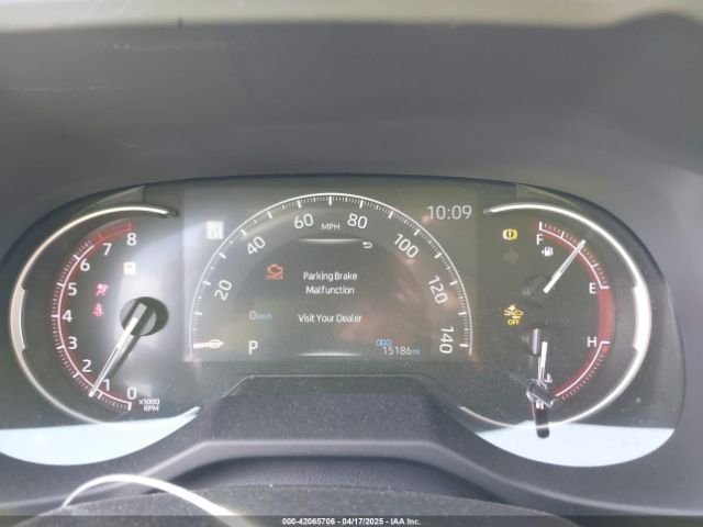 2T3H1RFV3RC275685 Toyota RAV4 LE