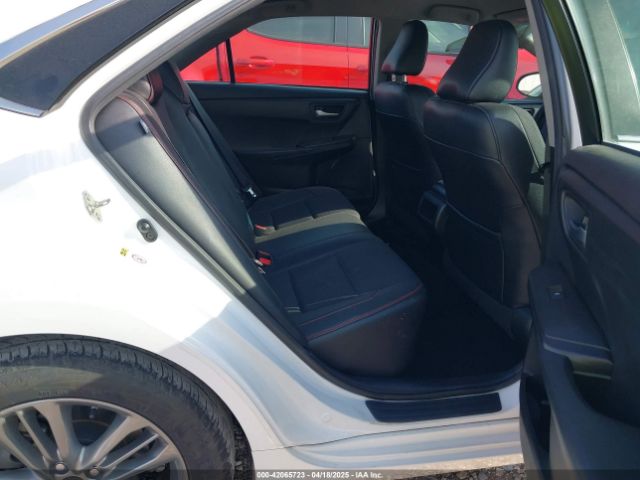 4T1BF1FKXHU397965 Toyota CAMRY SE
