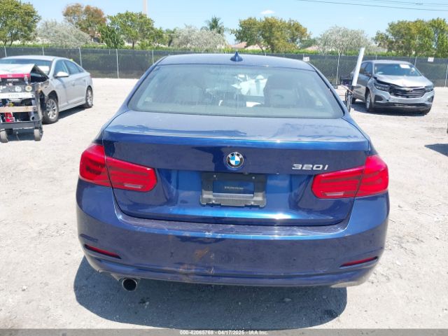 WBA8E1G50JNU91361 BMW 320i