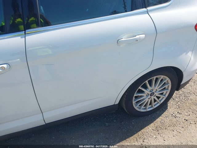 1FADP5FU9HL111926 Ford C-max Energi Titanium