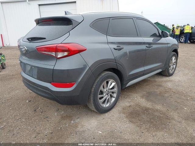 KM8J33A44HU404627 Hyundai Tucson Se Plus