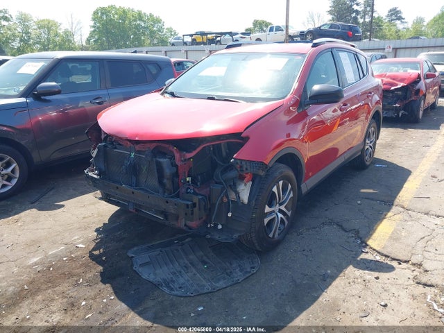 JTMZFREV1GJ098247 Toyota RAV4 LE