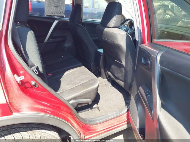JTMZFREV1GJ098247 Toyota RAV4 LE