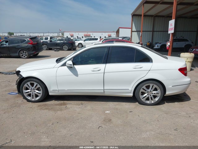 WDDGF4HB6ER295673 Mercedes-Benz C 250 Luxury/sport