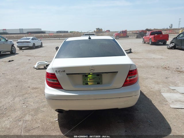 WDDGF4HB6ER295673 Mercedes-Benz C 250 Luxury/sport