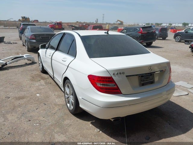 WDDGF4HB6ER295673 Mercedes-Benz C 250 Luxury/sport