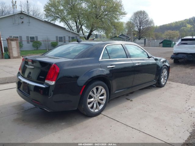 2018 CHRYSLER 300 2C3CCAKG1JH199016 Photo 3