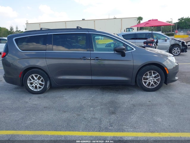 Chrysler Voyager Lxi 2021 2C4RC1DG3MR565141 Image 13