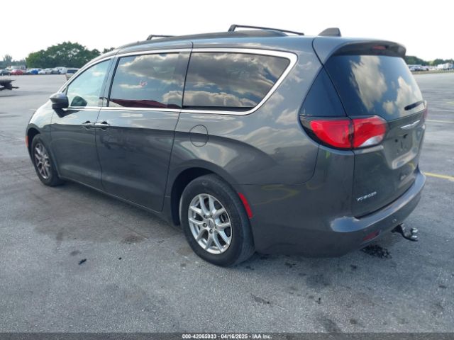2021 CHRYSLER VOYAGER 2C4RC1DG3MR565141 Photo 2