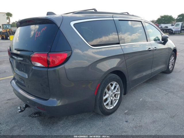 2021 CHRYSLER VOYAGER 2C4RC1DG3MR565141 Photo 3