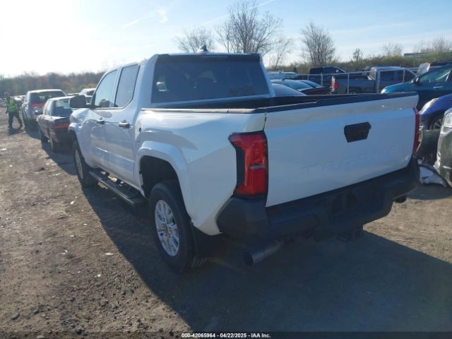 2024 TOYOTA TACOMA 3TYKD5HN2RT000445 Photo 2