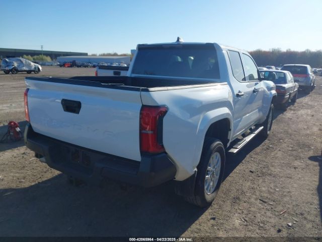 2024 TOYOTA TACOMA 3TYKD5HN2RT000445 Photo 3