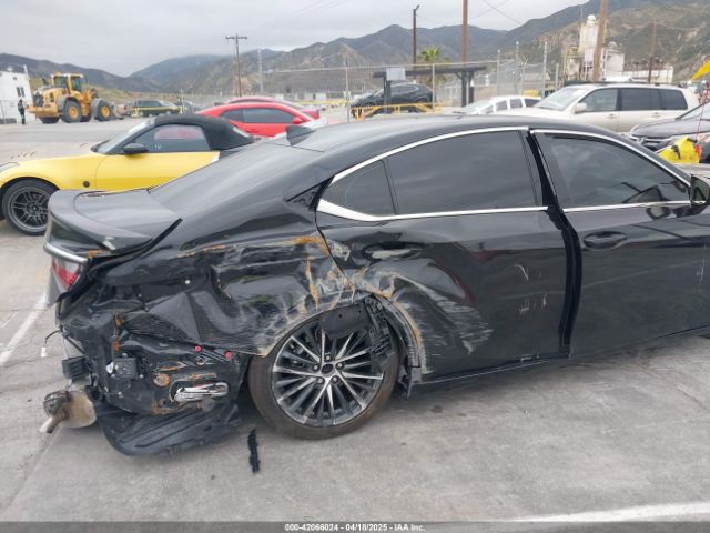 58ADA1C14RU047566 Lexus ES 300H