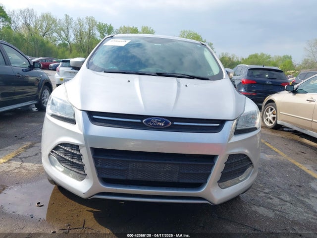 1FMCU9GX5FUC62439 Ford ESCAPE SE